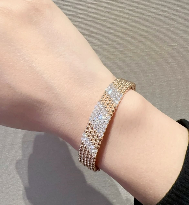 Vca Bracelets